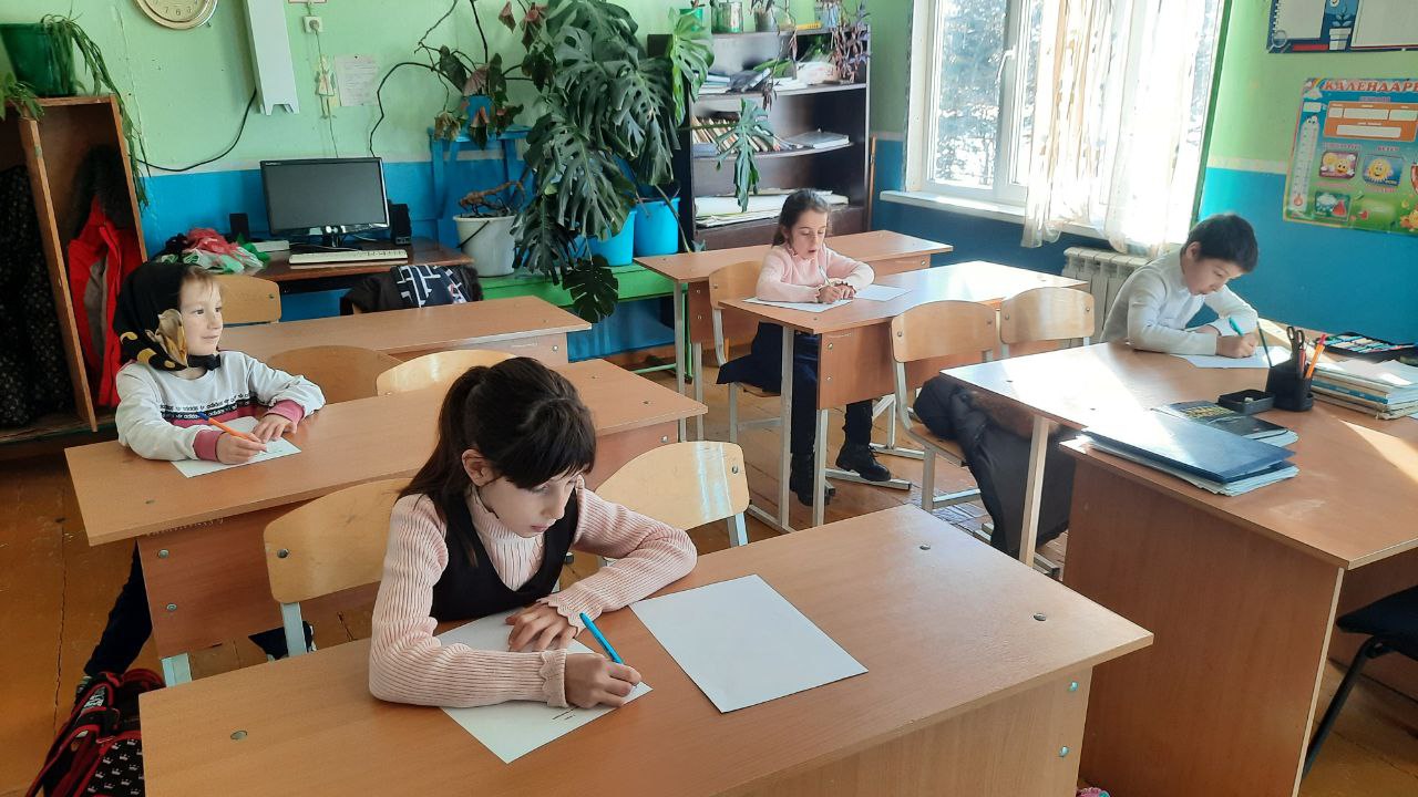 Контрольная работа по математике в 2 классе за первое полугодие.